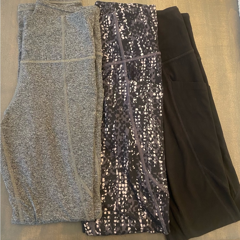 LOT - 3 pairs of Athleta leggings - women’s XS excellent condition